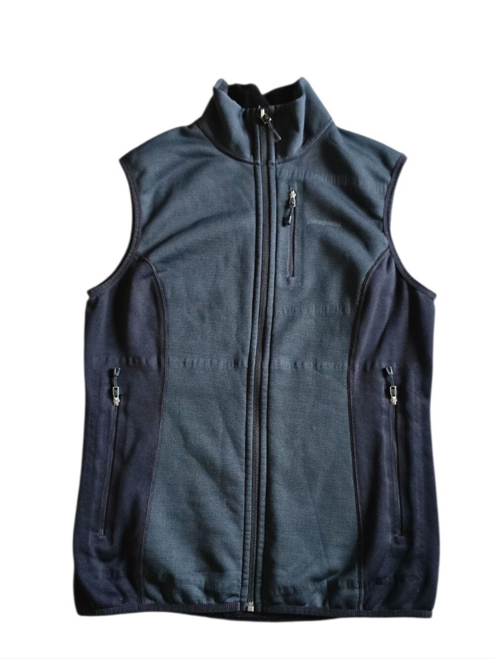 Patagonia Women's Two-Tone Dark Gray/Black Fleece Vest Polartec Size M